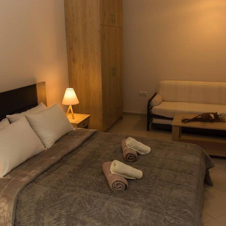 Central Luxury Studio Corinth 外观 照片