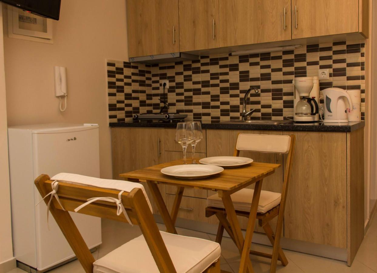 Central Luxury Studio Corinth 外观 照片