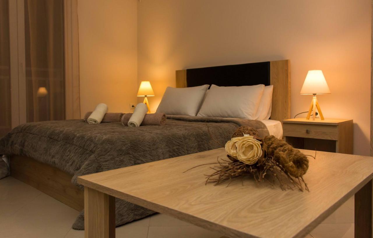 Central Luxury Studio Corinth 外观 照片