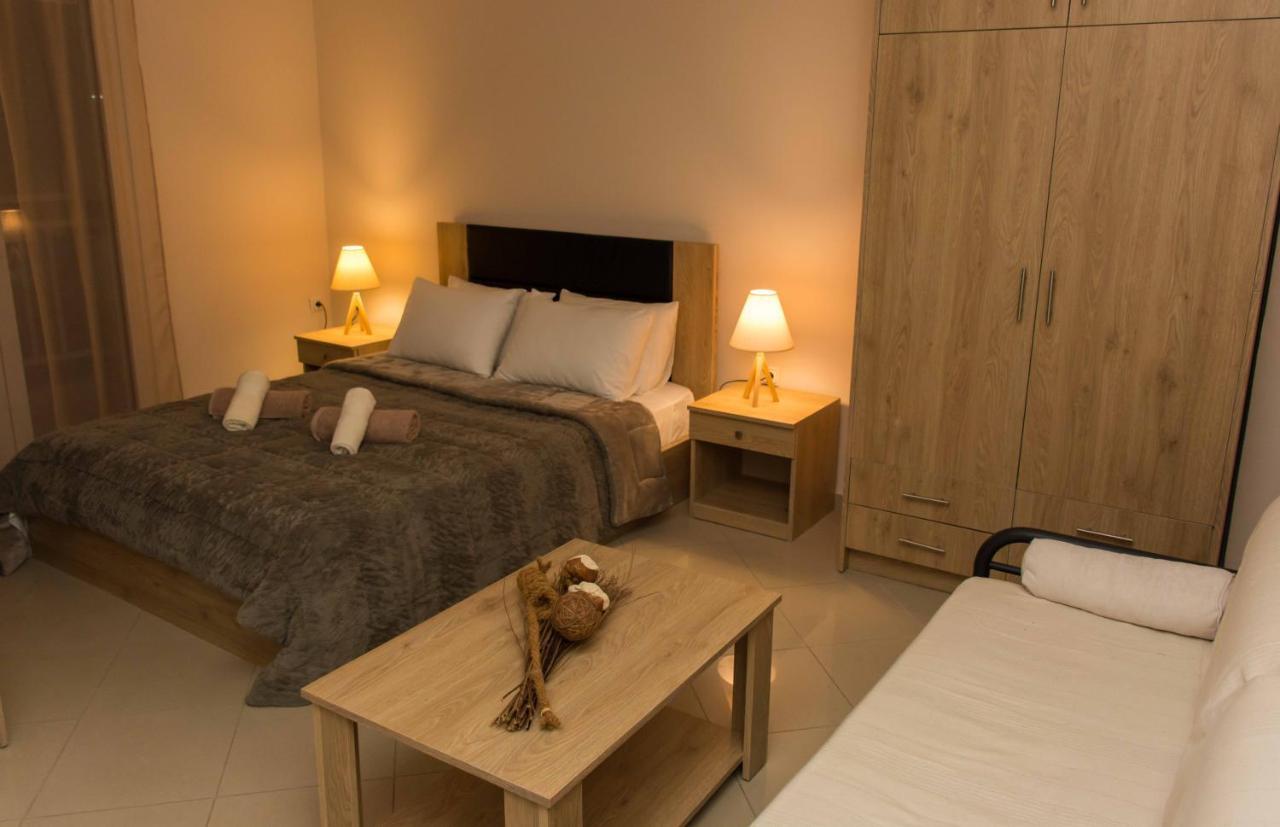Central Luxury Studio Corinth 外观 照片