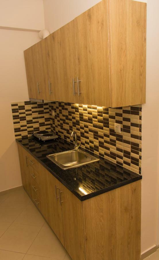 Central Luxury Studio Corinth 外观 照片