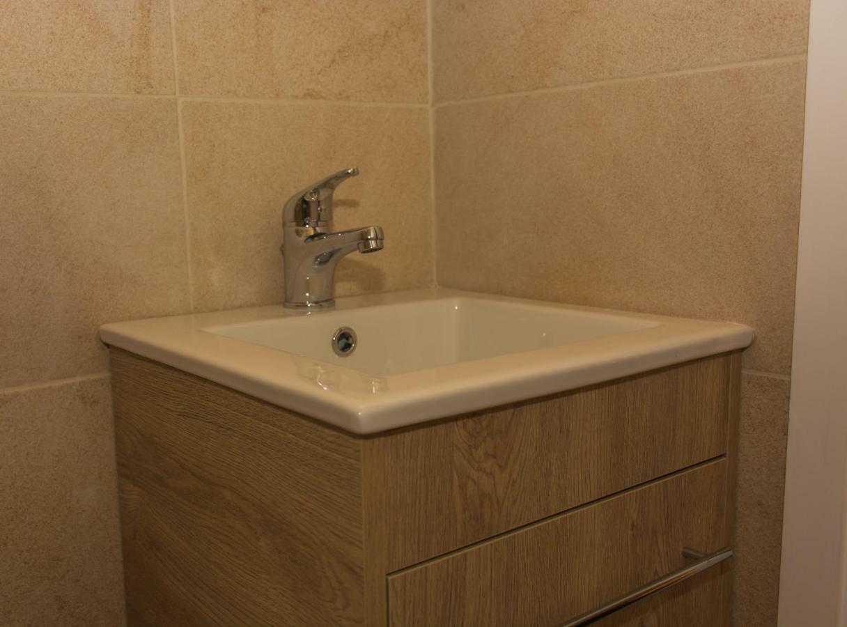 Central Luxury Studio Corinth 外观 照片